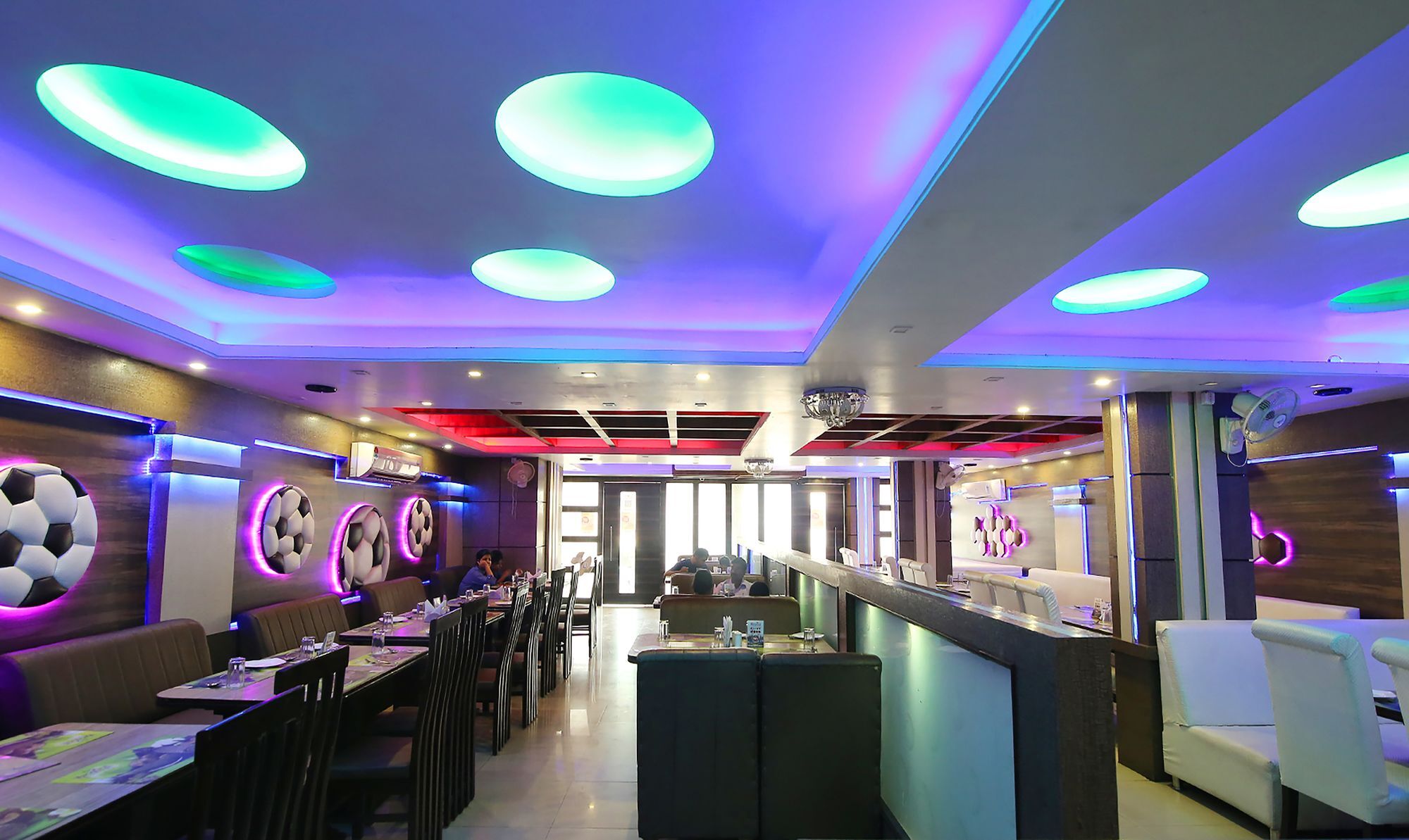 ג'משדפור Oyo 14579 The Hangout מראה חיצוני תמונה